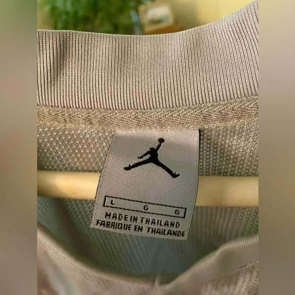 Jordan Tank - Picture 3 of 3